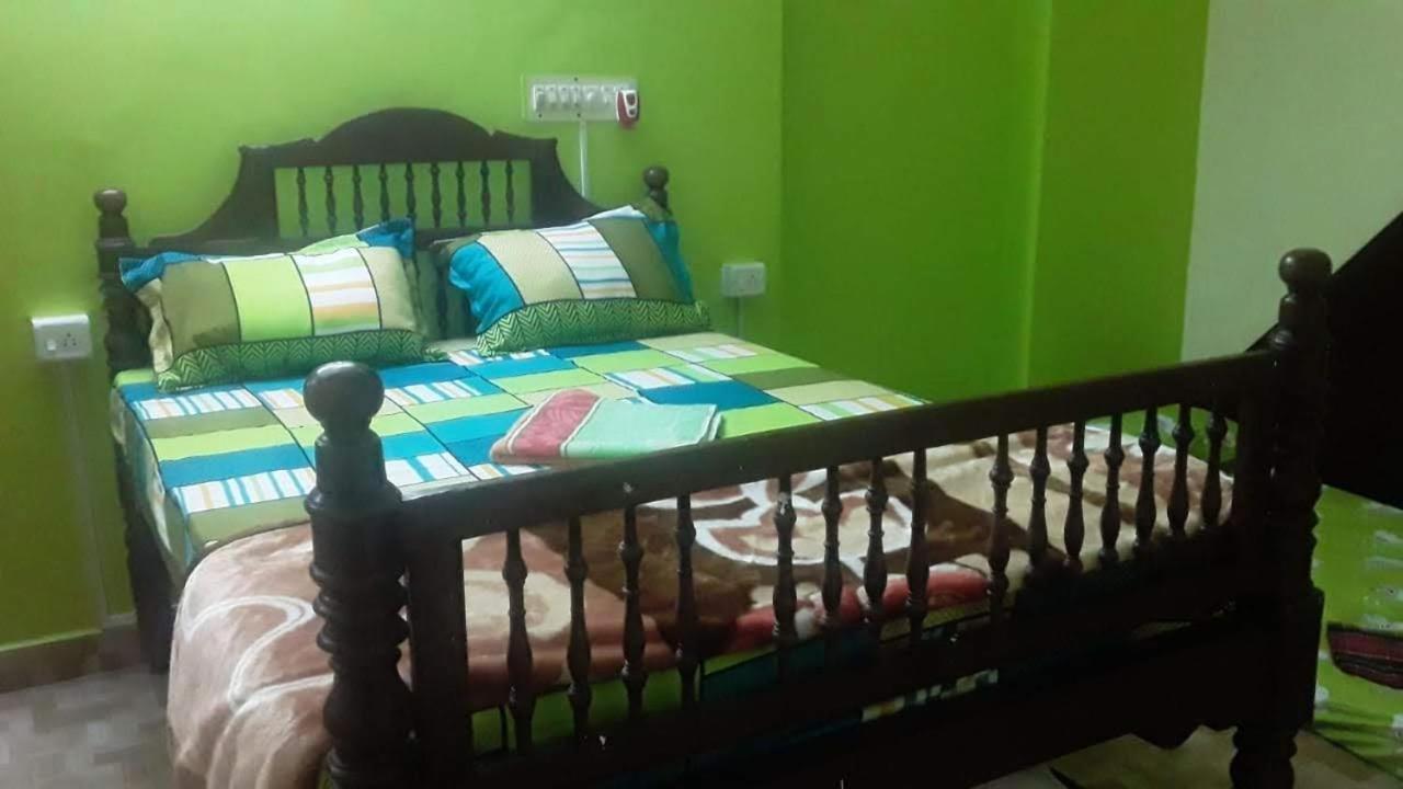 Elisa Home Stay Villa Пондичерри Экстерьер фото